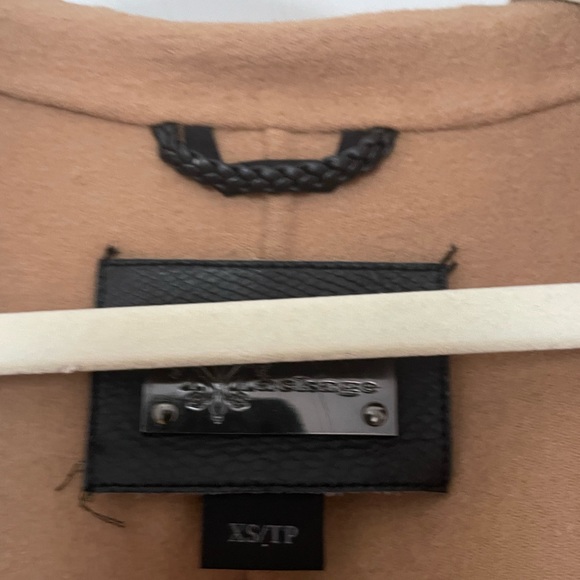 Luxury tan jacket with hood and elbow patches; worn once; size XS - Picture 4 of 9